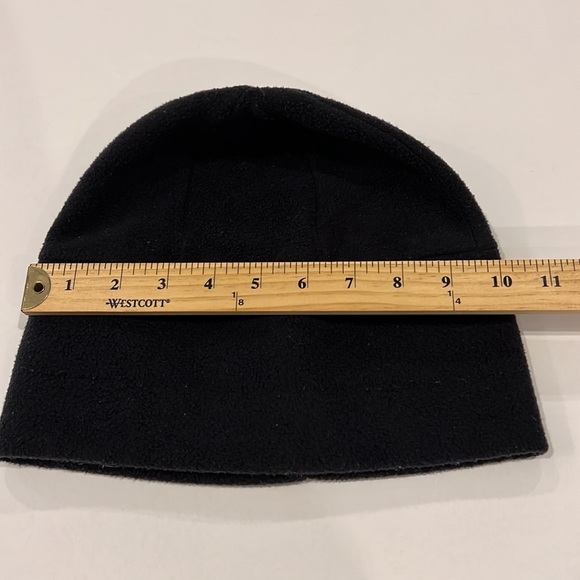 Black beanie - Picture 4 of 5